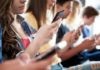 Telefono Azzurro, 50% dei ragazzi sta sui social 2-3 ore al giorno