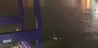 Vongolari abusivi fotografati nel Candiano