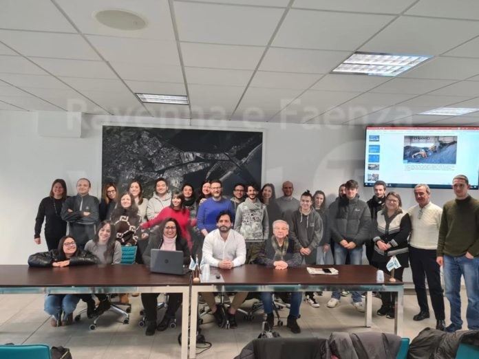 055d65fb-fc3e-4437-a608-7fbe2340f854