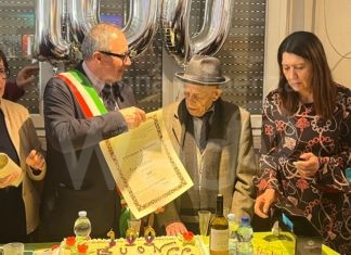 Gli auguri del vicesindaco a Mario Valbonesi per i suoi cento anni