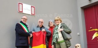 Inaugurata la nuova targa toponomastica di via Santa Teresa a Ravenna