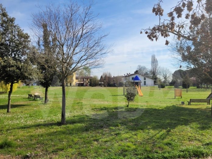 CS_53_A Russi iniziati i lavori di sfalcio del verde pubblico