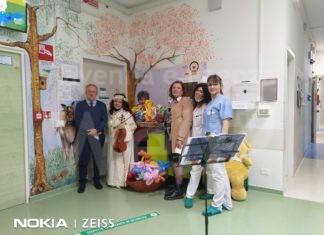 Musica e doni alla Pediatria di Faenza