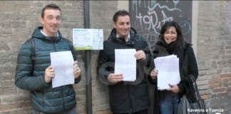 600 firme per chiedere di ripristinare la navetta GreenGo Bus con la Filanda