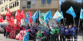 Sanità, riduzione degli organici: i sindacati in protesta di fronte alla sede dell’Ausl Romagna
