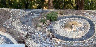 Vandalizzata nella notte la fontana dell’artista belga Claude Rahir al Parco della Pace