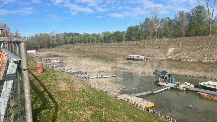 Foto_ADBPo_-_Siccità_Po_-_Torricella_Sissa_Trecasali