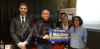 Due lughesi premiati da Ryanair: sono i due milionesimi passeggeri della compagnia all’aeroporto di Forlì