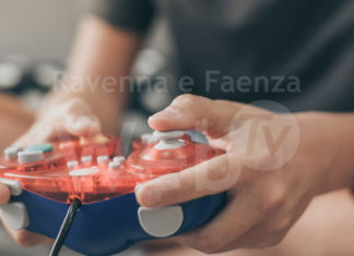 Sportello Esc: al via tre incontri per genitori su videogiochi, social e profili di responsabilità sul web