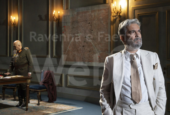 diplomazia_copy__laila_pozzo-6858