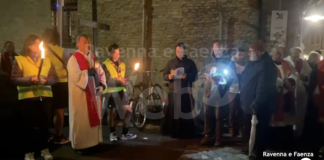 Celebrata la Via Crucis dedicata a storie di donne e di madri