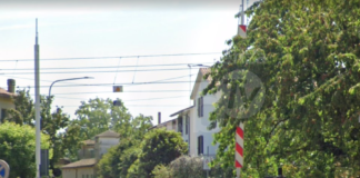 Dal 5 maggio chiude per lavori il passaggio a livello fra via Formellino e via Filanda Vecchia