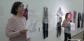 “Com’eri vestita ?”. Una mostra per raccontare la violenza sessuale