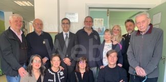 Intitolata l’aula di lingue del plesso Mattei al dirigente scolastico Vittore Pecchini, prematuramente scomparso