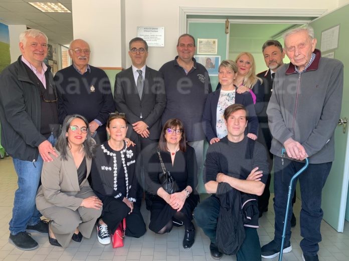 06ba3e88-847d-44aa-9283-84c8d141febf