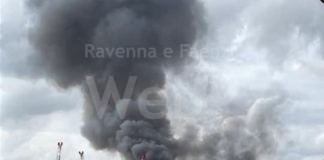 Incendio al porto di Ravenna alla Docks Cereali