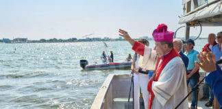 Cervia, Sposalizio del mare 2023. Compiuto il rito di buon auspicio della città