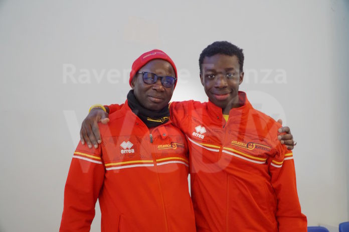 Mouhamed Pouye e allenatore Babacar Pouye