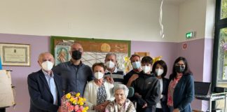 100 candeline per nonna Maria, il sindaco Medri le porta gli auguri della città di Cervia