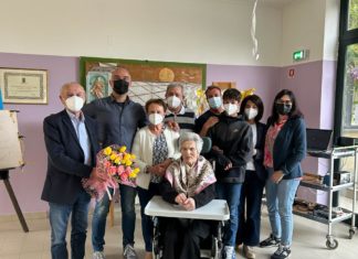 100 candeline per nonna Maria, il sindaco Medri le porta gli auguri della città di Cervia
