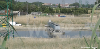 Hera ha chiesto alle aziende di trattare il materiale organico scaricato nelle fogne per evitare altri periodi di cattivi odori