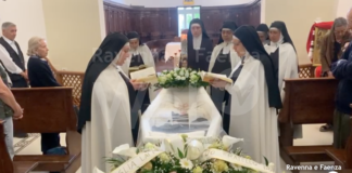 Celebrato il funerale di suor Maria Grazia di Maria Regina: era la carmelitana più anziana