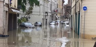 Maltempo. Rifiuti: firmata un’ordinanza per consentire di rimuovere velocemente, e in sicurezza, la straordinaria quantità di detriti prodotta dall’alluvione