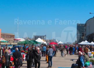 Mercatino dell’usato in Darsena: piazzole gratuite per chi è stato colpito dall’alluvione