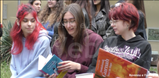 Il premio Nobel Gurnah a Ravenna per il Festival delle Culture: nati 38 gruppi di lettura nelle scuole