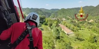 Alluvione: Casola Valsenio devastata dalle frane, vista dall’elicottero Vigili del Fuoco