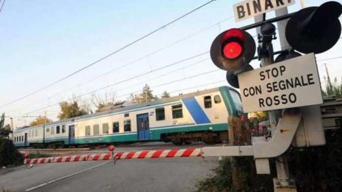 passaggio-a-livello-521395.660x368-2-2