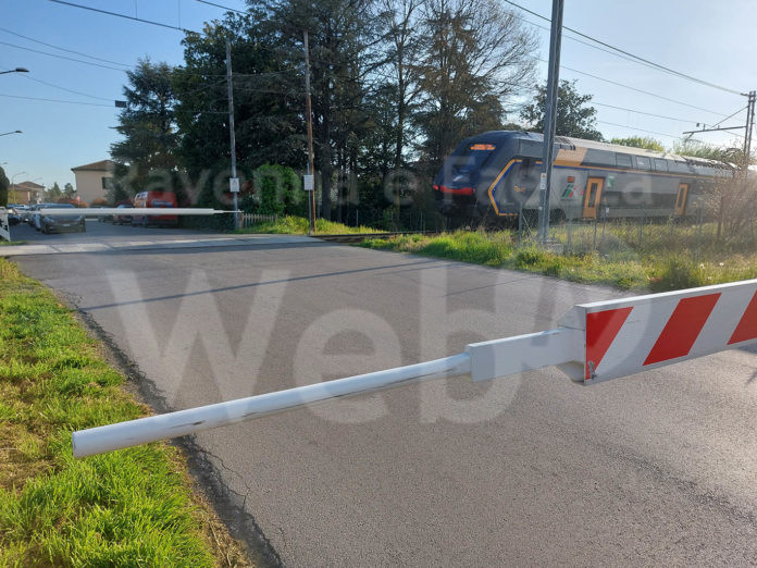 passaggio livello via boncellino - 1