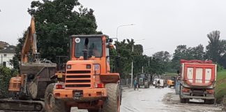 Fogne poco ricettive, acqua e fango tornano a coprire le zone della città colpite dall’alluvione