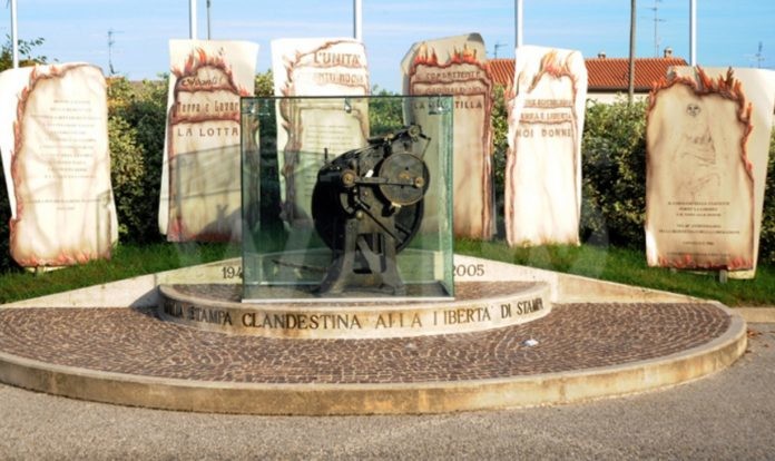 Conselice - monumento libertà di stampa