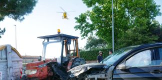 Auto contro trattore a Barbiano: due feriti