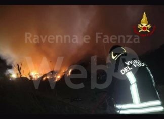 Incendio dei rifiuti dell’alluvione a Mezzano: richiesta di risarcimento per i residenti