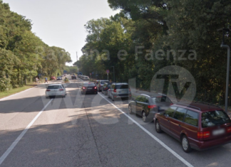 Ancora episodi di vandalismo fra le auto in sosta al mare