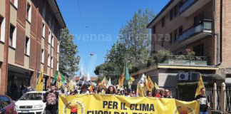 Ravenna in Comune: “Eni comanda e il Consiglio obbedisce”