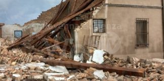 Casa e attività distrutte dal maltempo, gli sciacalli in azione di notte. Organizzata raccolta fondi