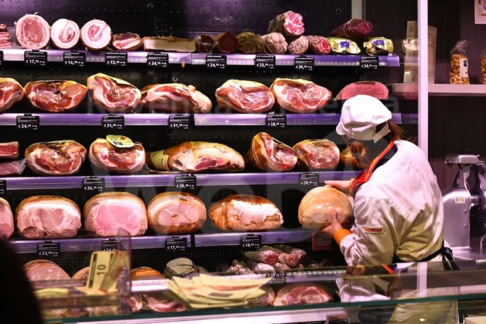 Conad_banco_salumi_generica (Large)