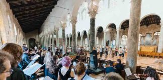 Oggi il Coro & Ensemble 1685 del Conservatorio di Ravenna a Sant’Appolinare di Classe