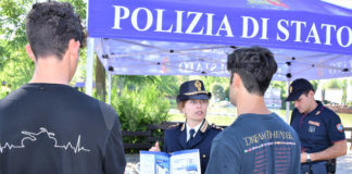 Il divertimento incontra la cultura alla legalità. La Polizia di Stato tra i visitatori del parco giochi Mirabilandia