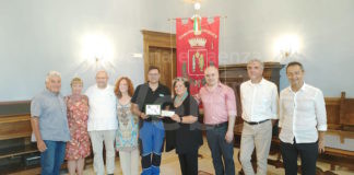 Ponte Buggianese raccoglie e consegna fondi alle imprese commerciali di Conselice