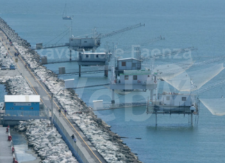 Sant’Apollinare, Autorità Portuale: “Vietato l’accesso alla Diga foranea Sud Zaccagnini del Porto di Ravenna”
