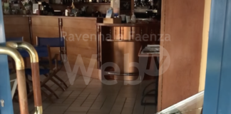 Furto al bar Timone a Marina di Ravenna, il titolare del bar: “Siamo stanchi!”