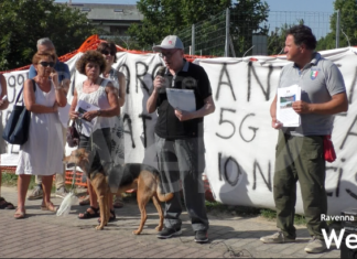 Antenna al parco Montessori. Ancisi: “Dal Comune diversi errori. Non si poteva costruire”