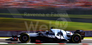 Ricciardo tredicesimo al suo ritorno in gara. L’australiano precede Tsunoda