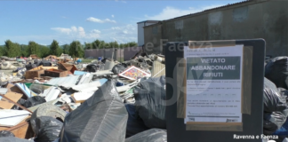 In aumento i “furbetti” che abbandonano rifiuti approfittando dell’emergenza alluvione