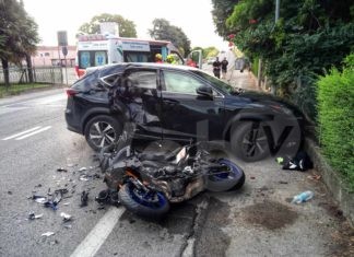 Incidente auto-moto sulla provinciale a Lugo. Motociclista ferito gravemente