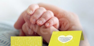 Poste Italiane: iniziativa “Fiocco Giallo” per sostenere la genitorialità dei dipendenti della provincia di Ravenna